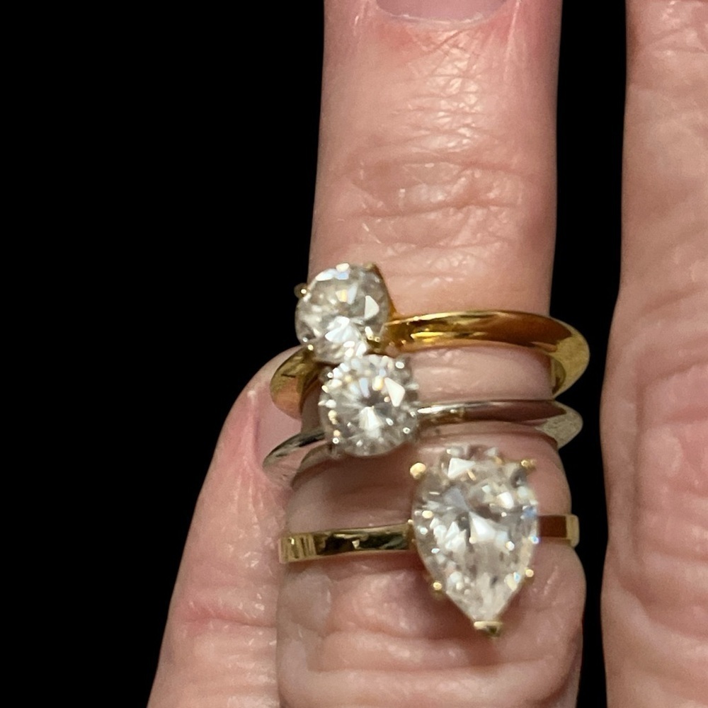 ๐ Four Costume Rings - Picture 5 of 5